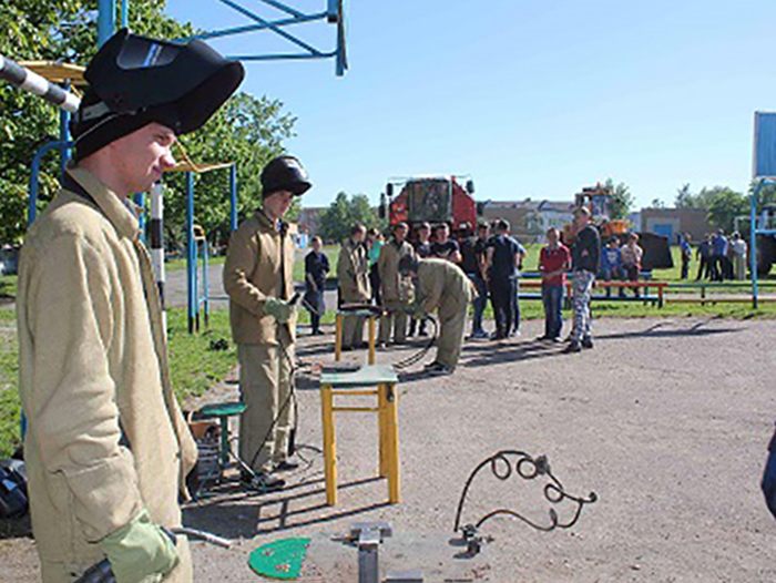 Промо-акция Есть заказ на рабочий класс фото 2