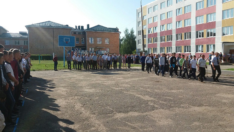 Торжественная линейка фото 2