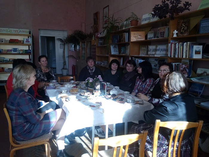 Круглый стол, посвящённый Дню Матери фото 1