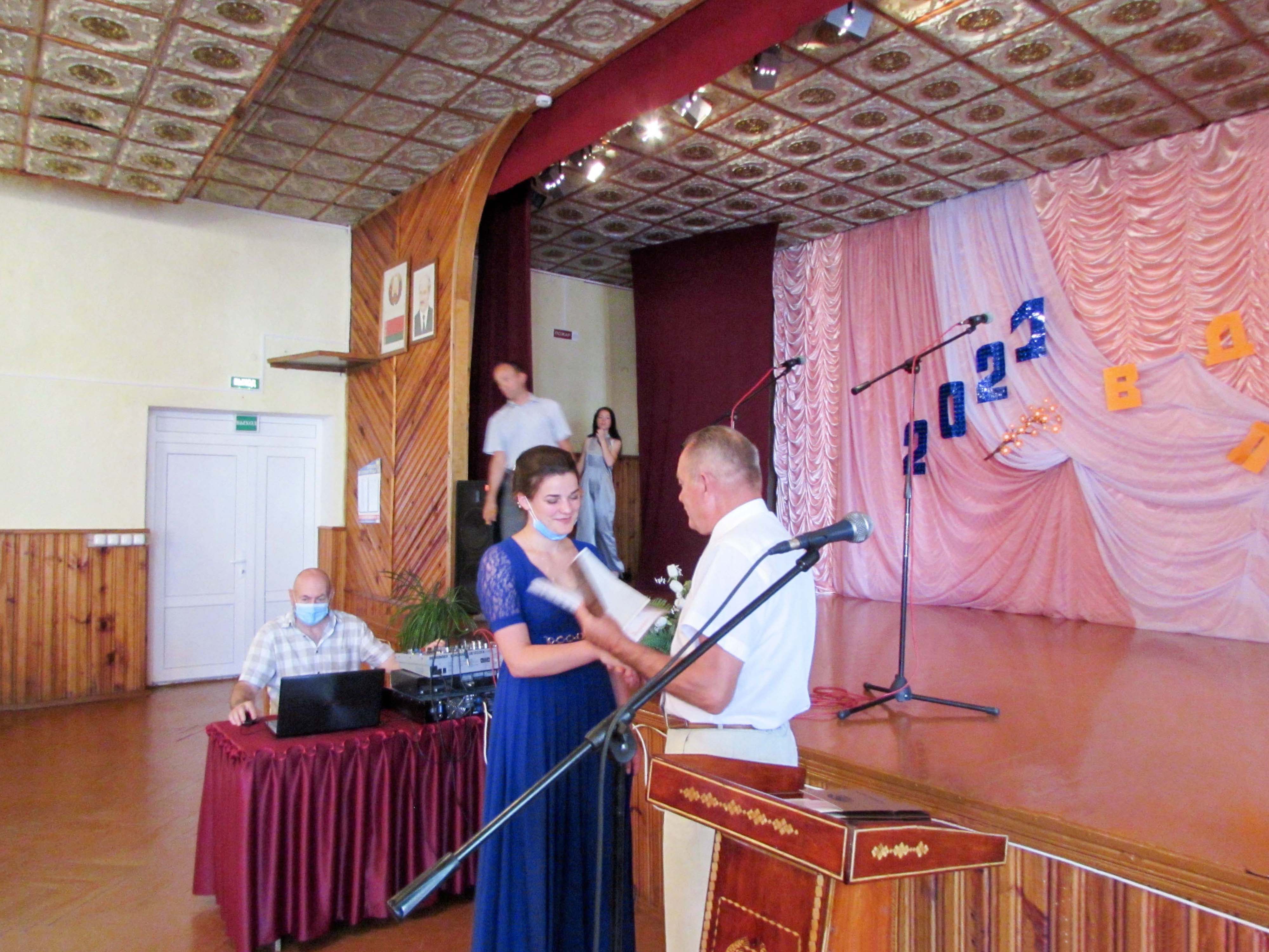 Выпуск учащихся фото 1