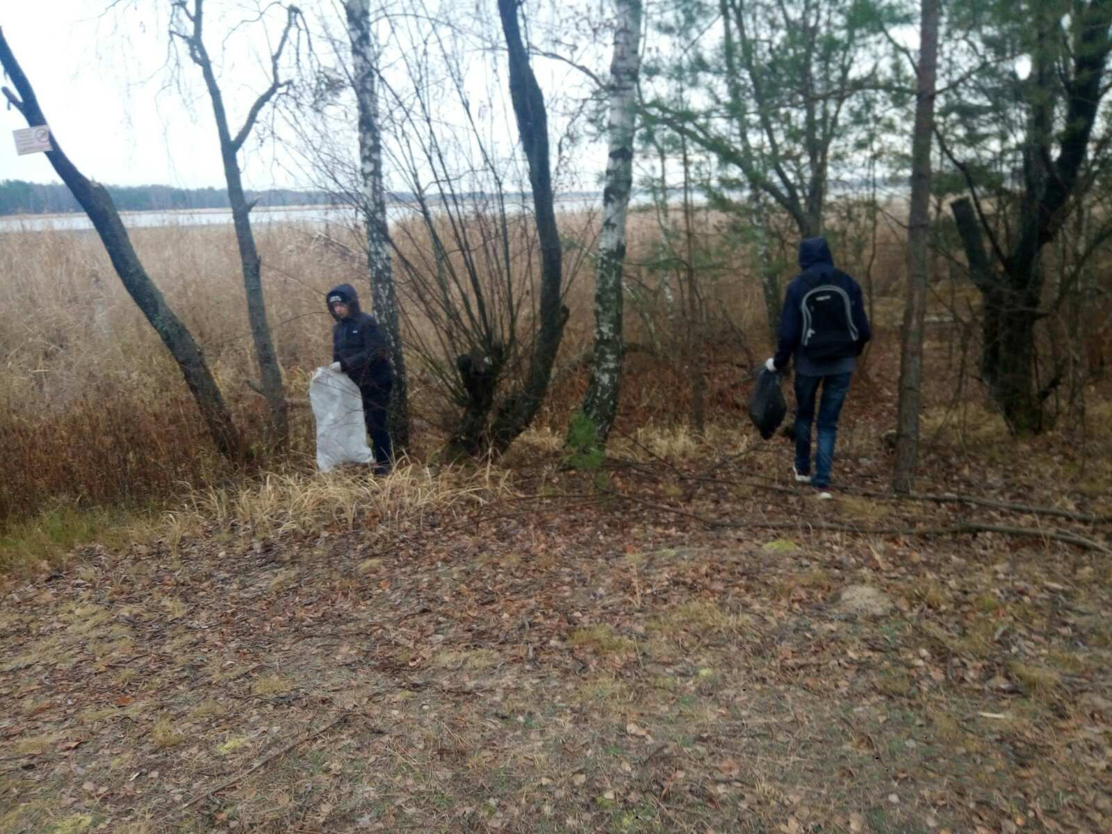 Наведение порядка возле водохранилища фото 3