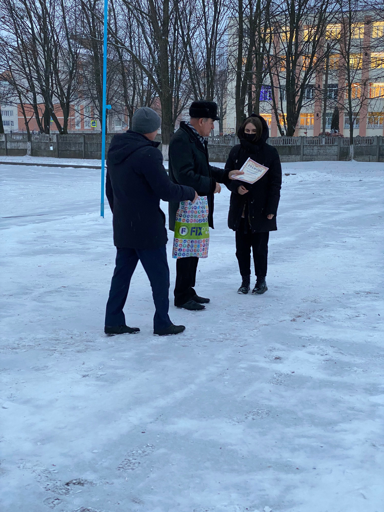 Торжественная линейка, посвящённая окончанию 1‑го учебного полугодия фото 7