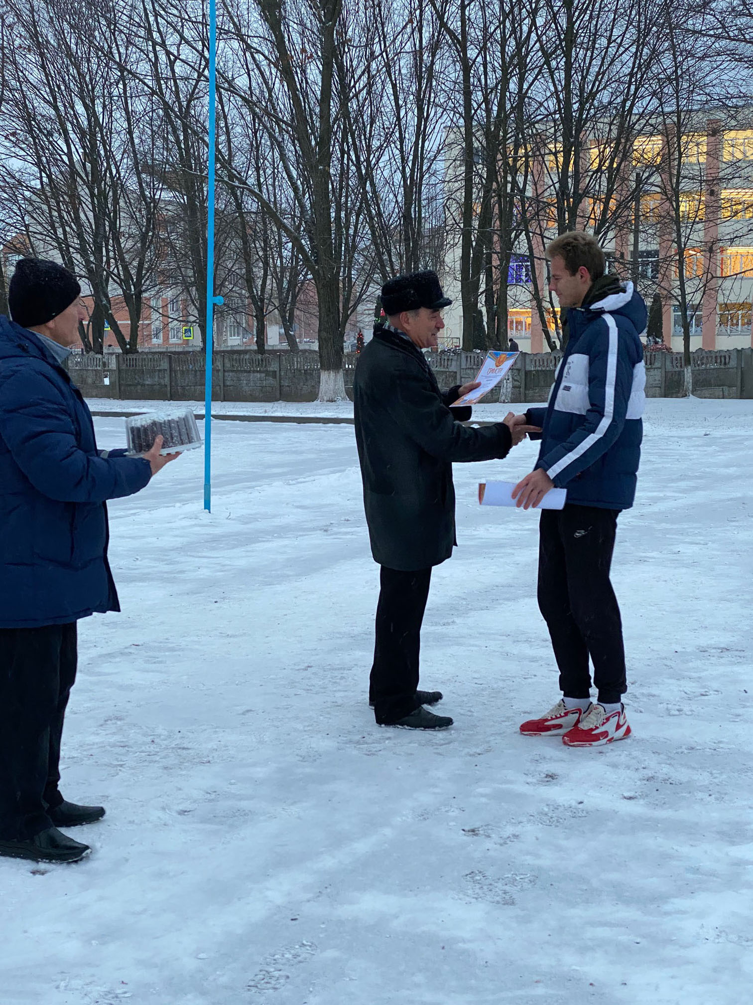 Торжественная линейка, посвящённая окончанию 1‑го учебного полугодия фото 8