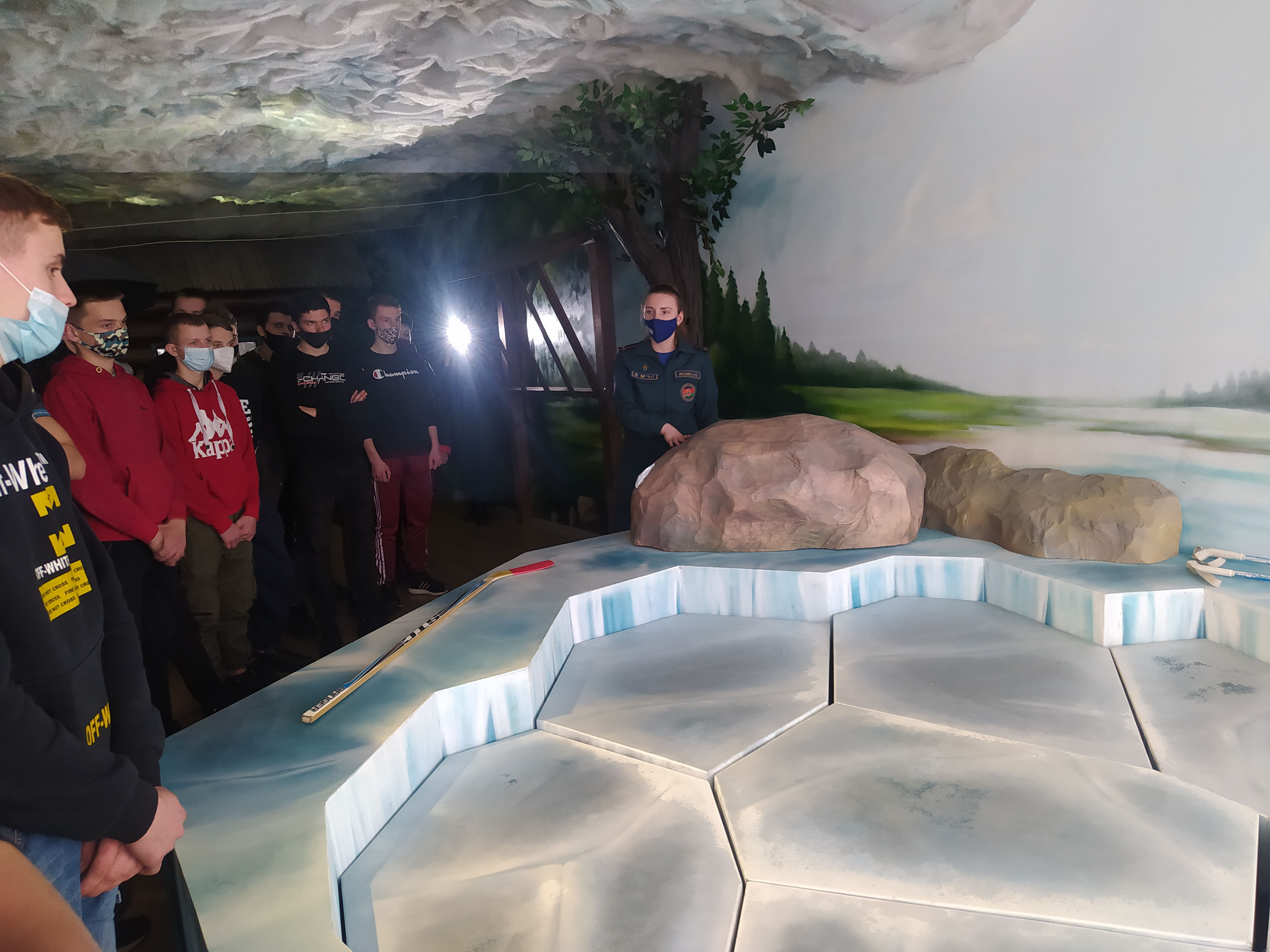 Посещение Центра безопасности Столинского РОЧС фото 5