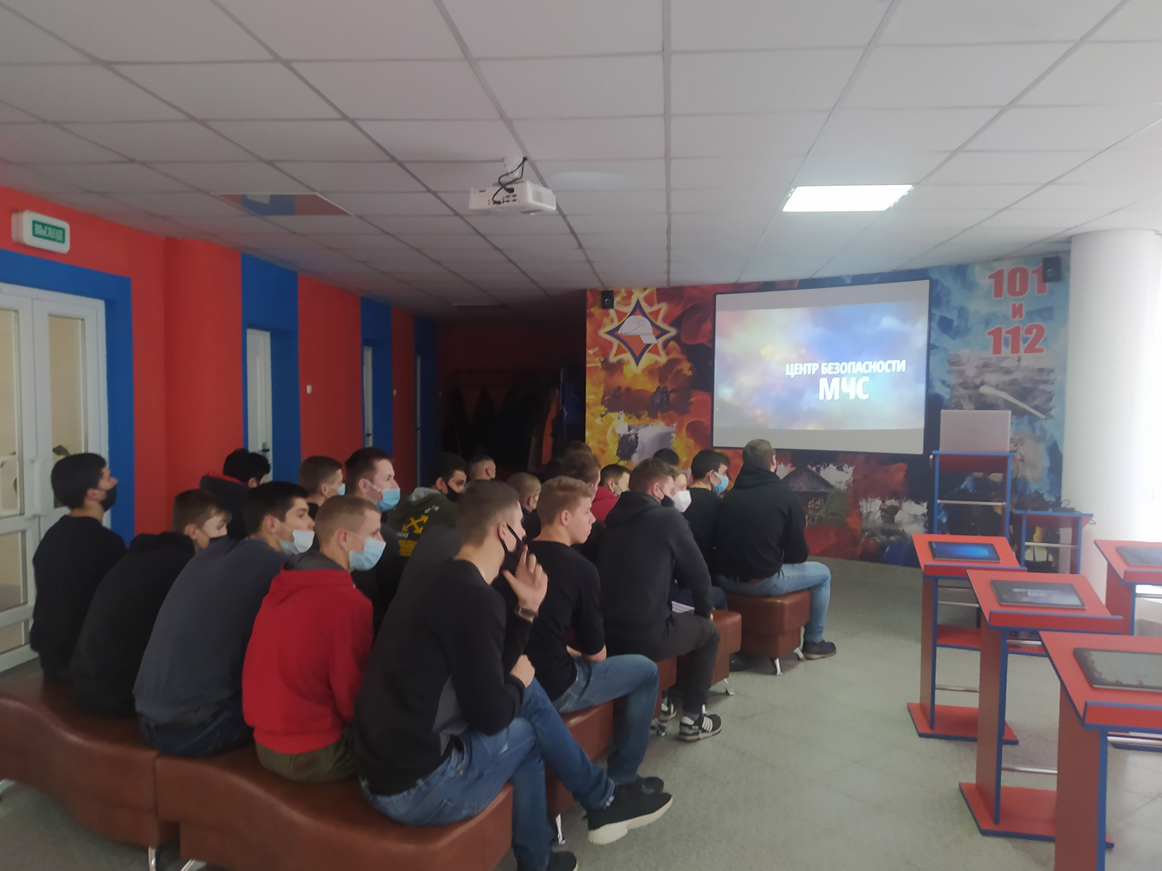 Посещение Центра безопасности Столинского РОЧС фото 9