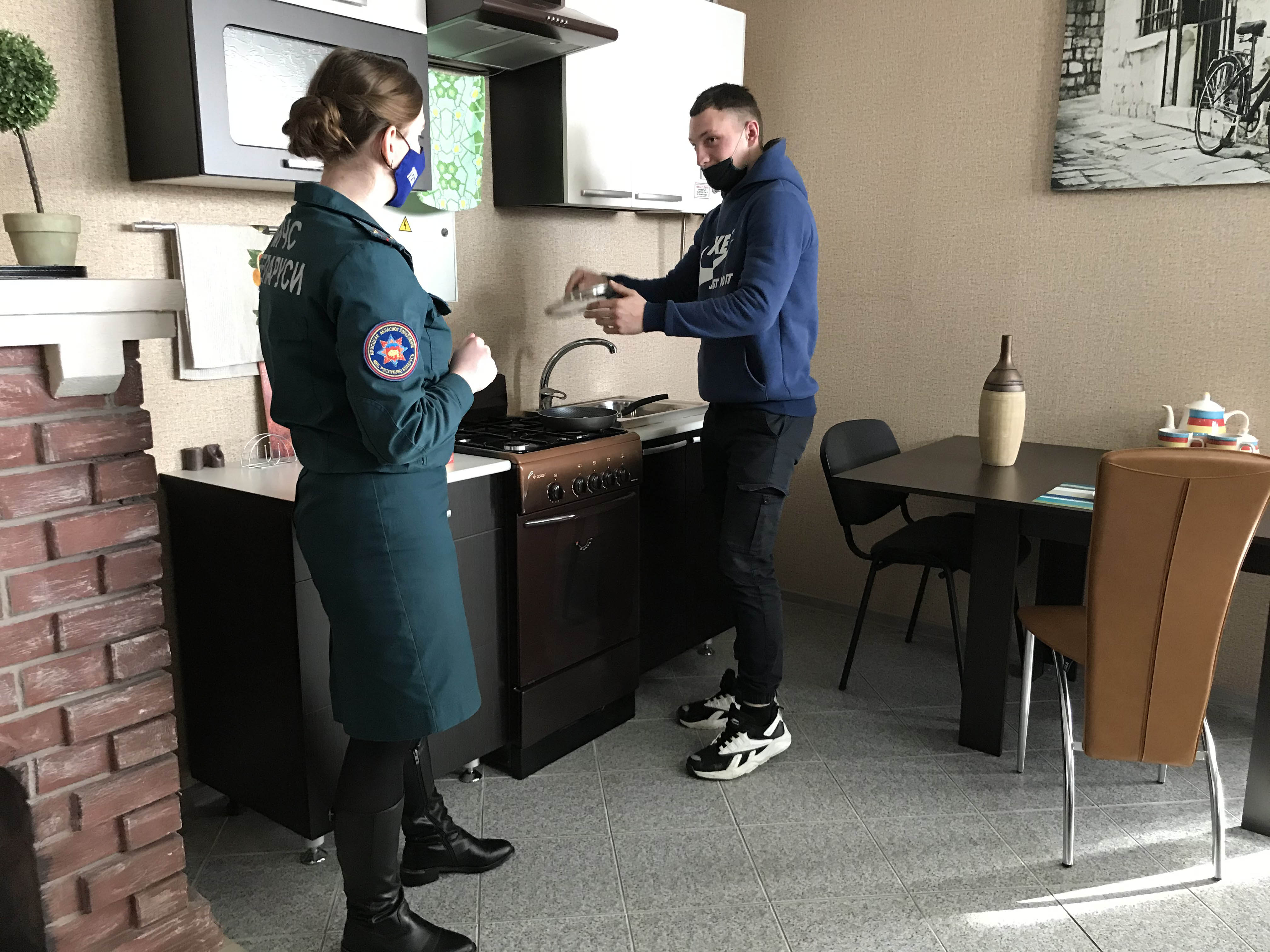 Посещение Центра безопасности Столинского РОЧС фото 3