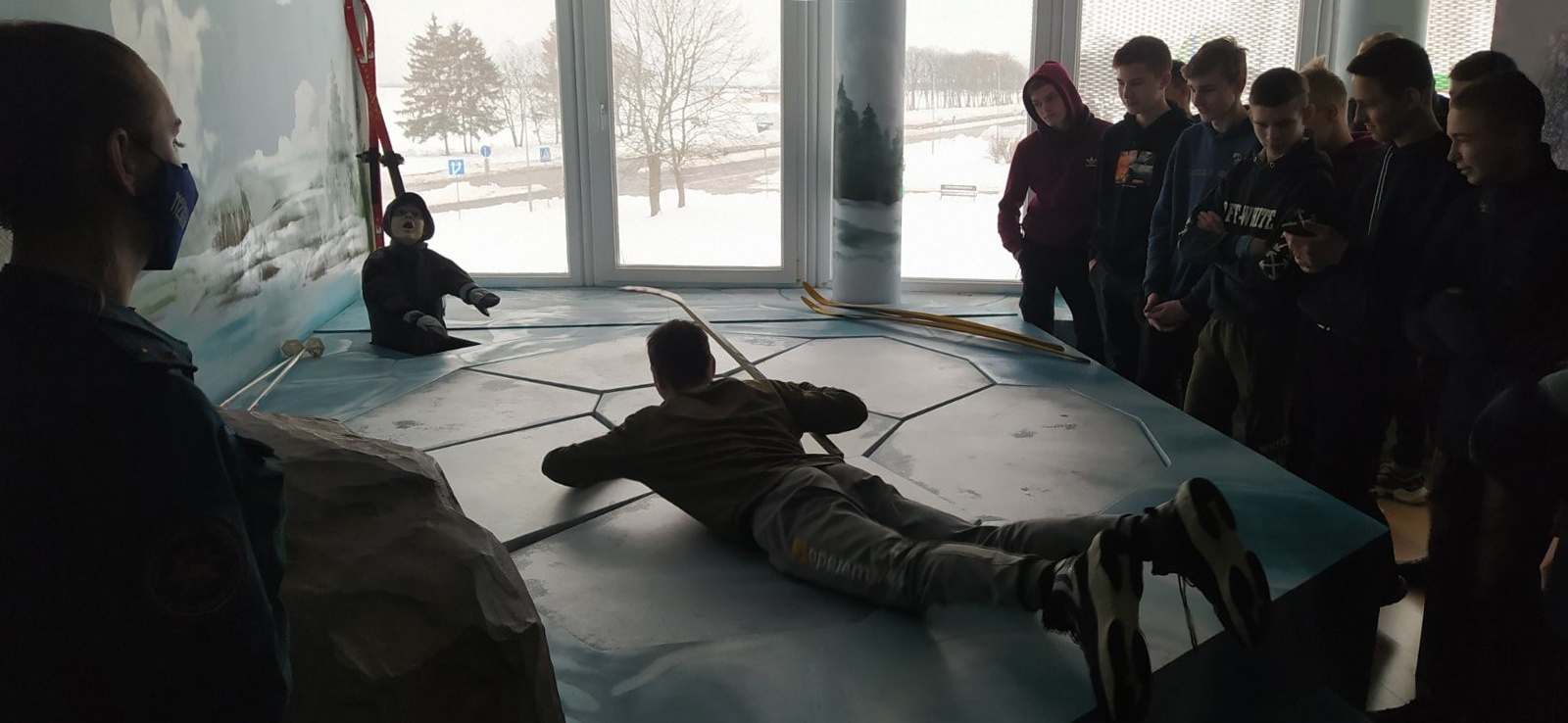 Посещение Центра безопасности Столинского РОЧС фото 17