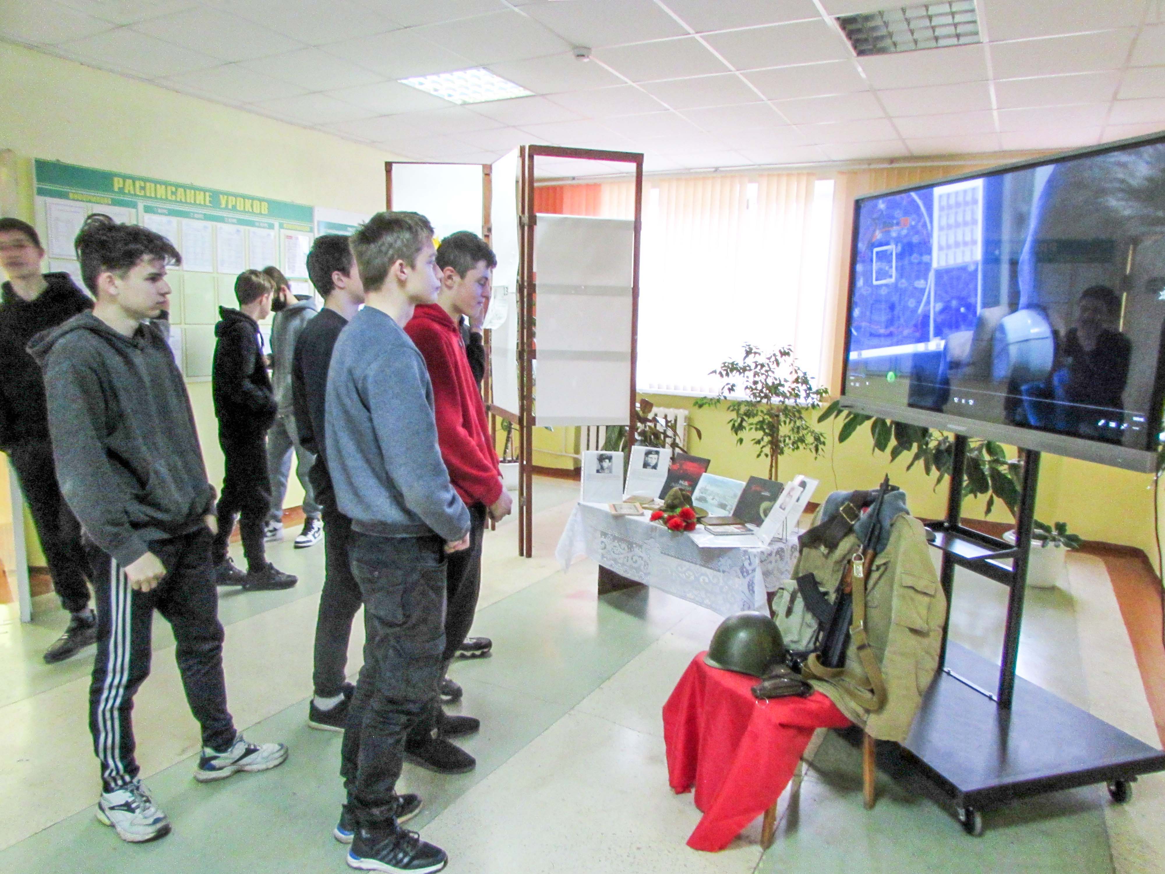 Выставка, посвящённая Дню защитника Отечества и Вооружённых Сил Республики Беларусь, а также 33-й годовщине вывода войск из Афганистана фото 2