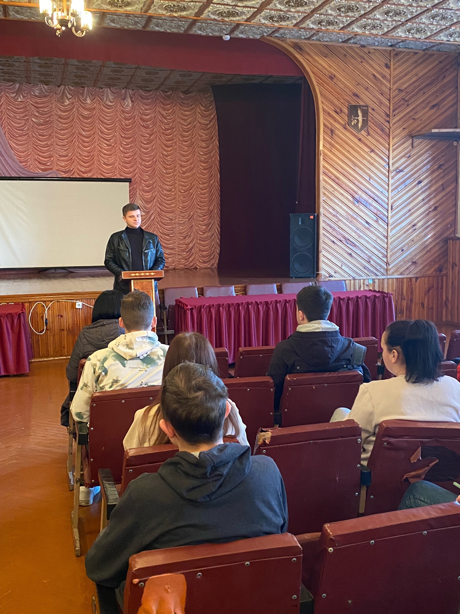 Встреча со старшим оперуполномоченным группы по наркоконтролю фото 2