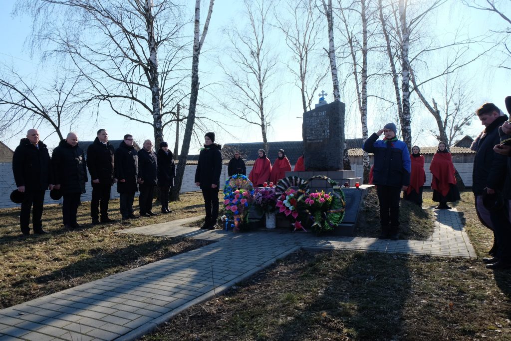 Митинг-реквием Вечная память земли фото 1