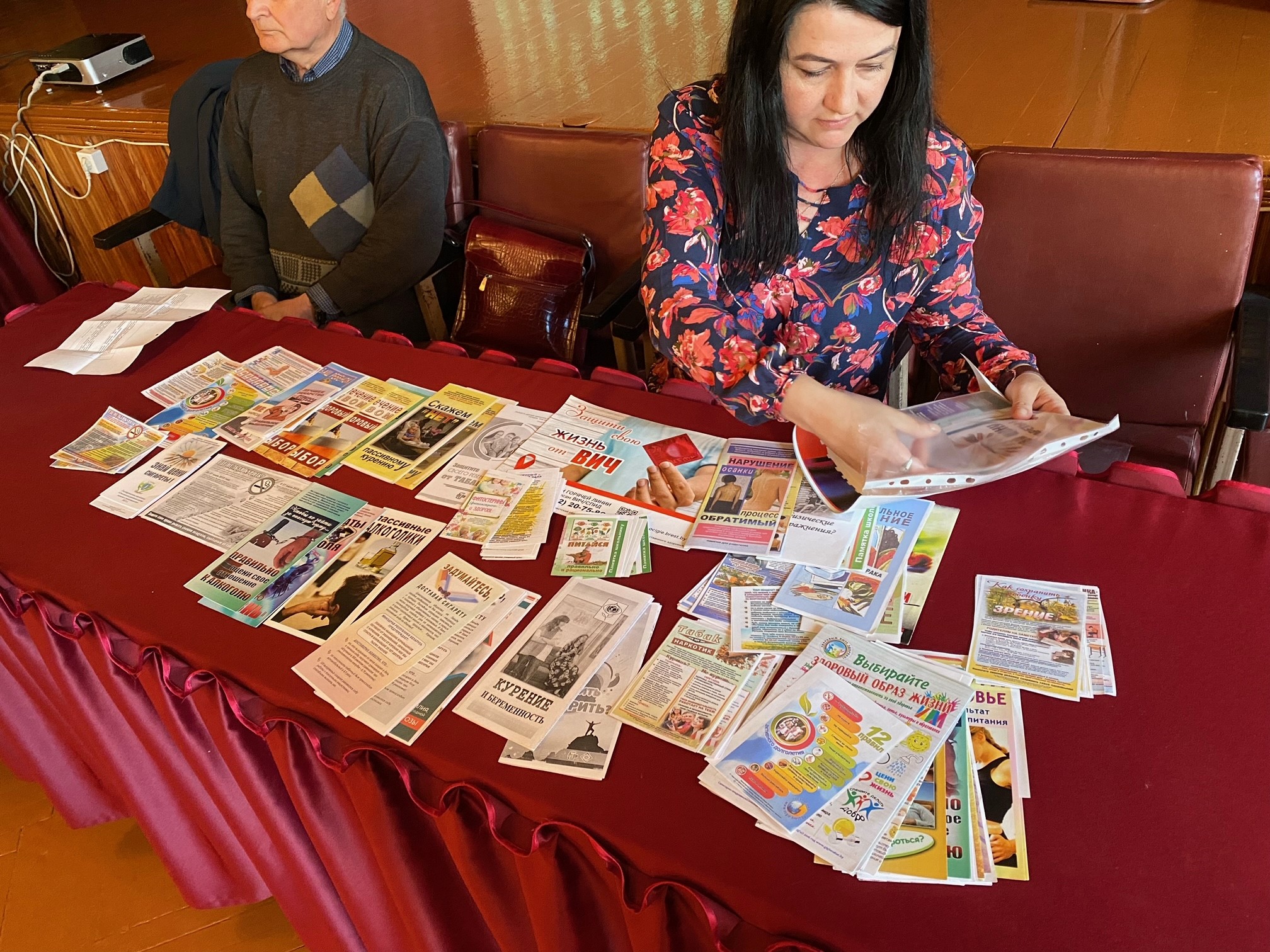 Круглый стол Всемирный день отказа от табака фото 1