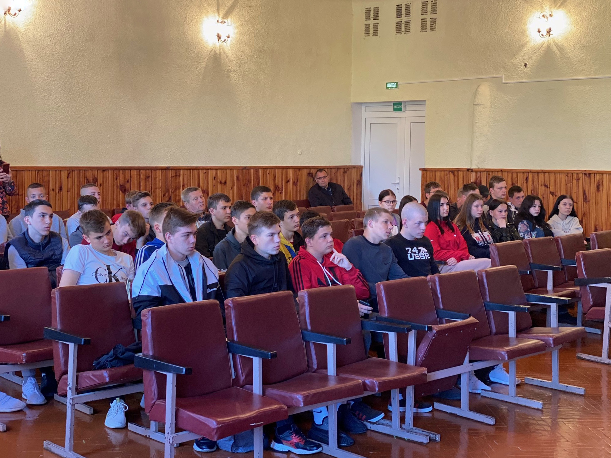 Круглый стол Всемирный день отказа от табака фото 5