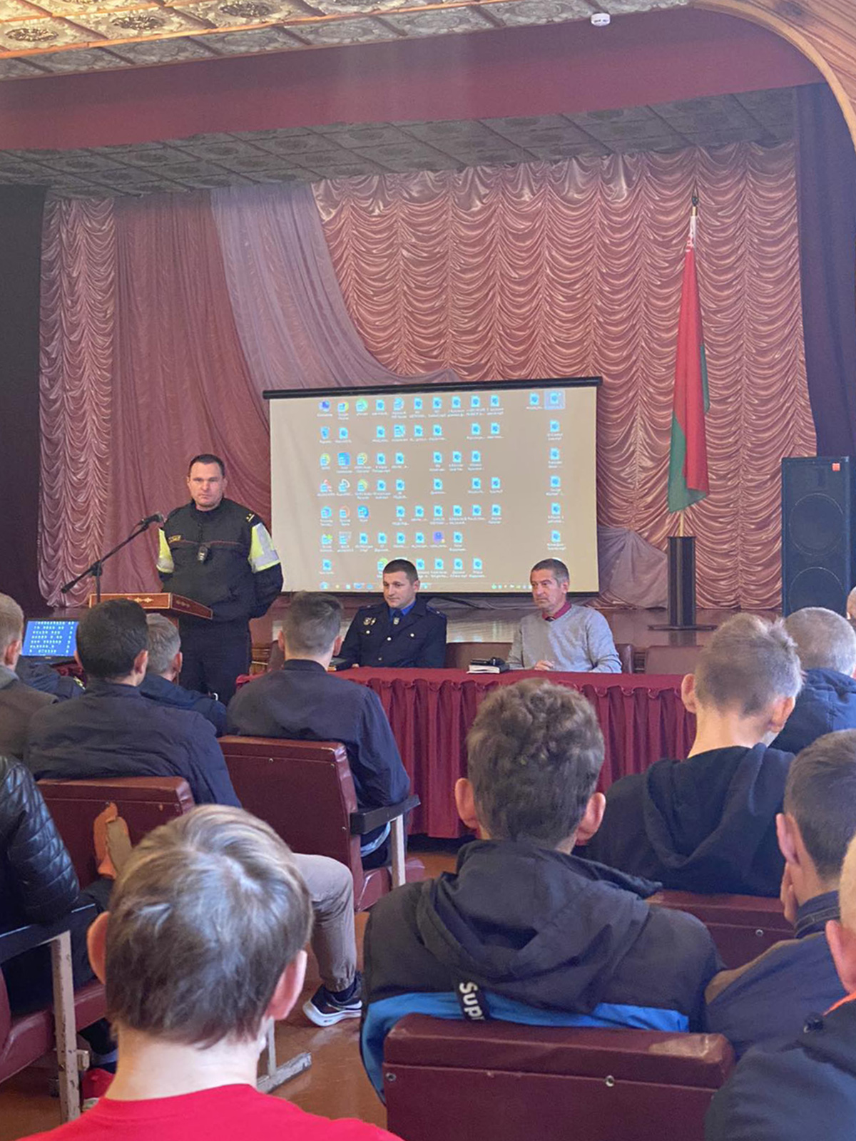 Круглый стол Профилактика преступлений и правонарушений фото 2