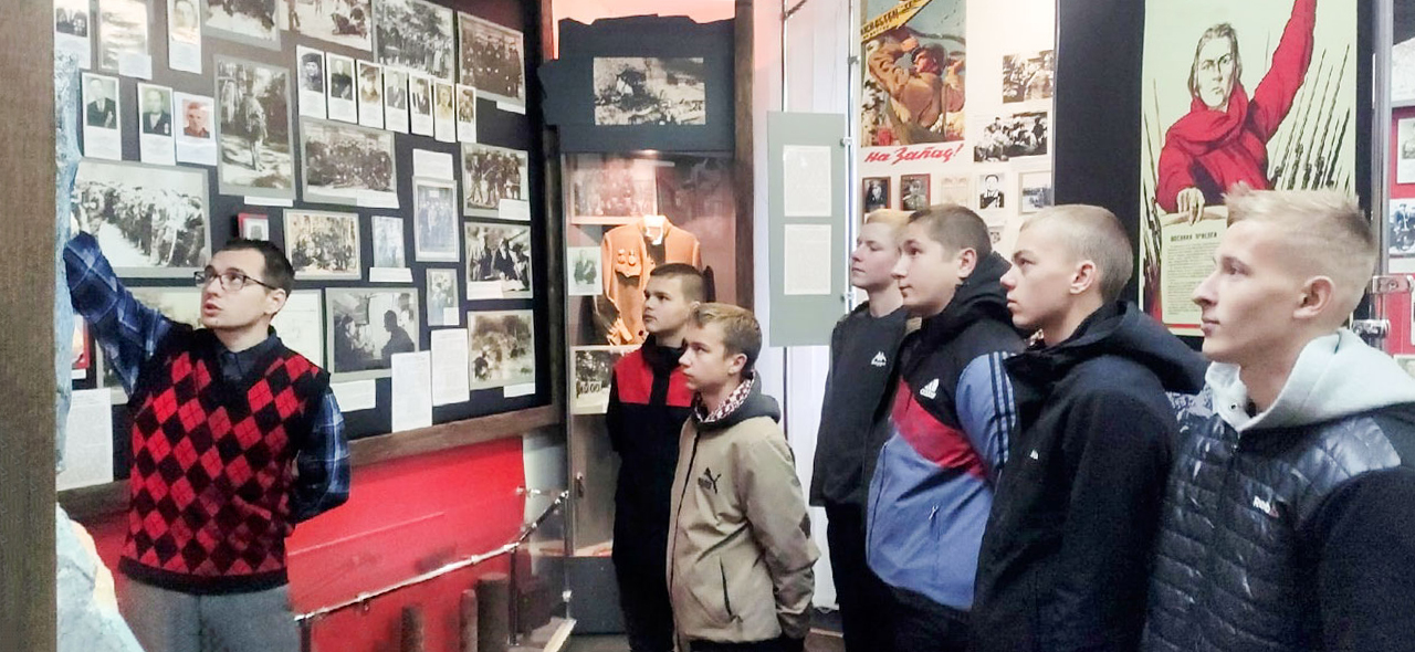 Посещение Столинского краеведческого музея фото 3