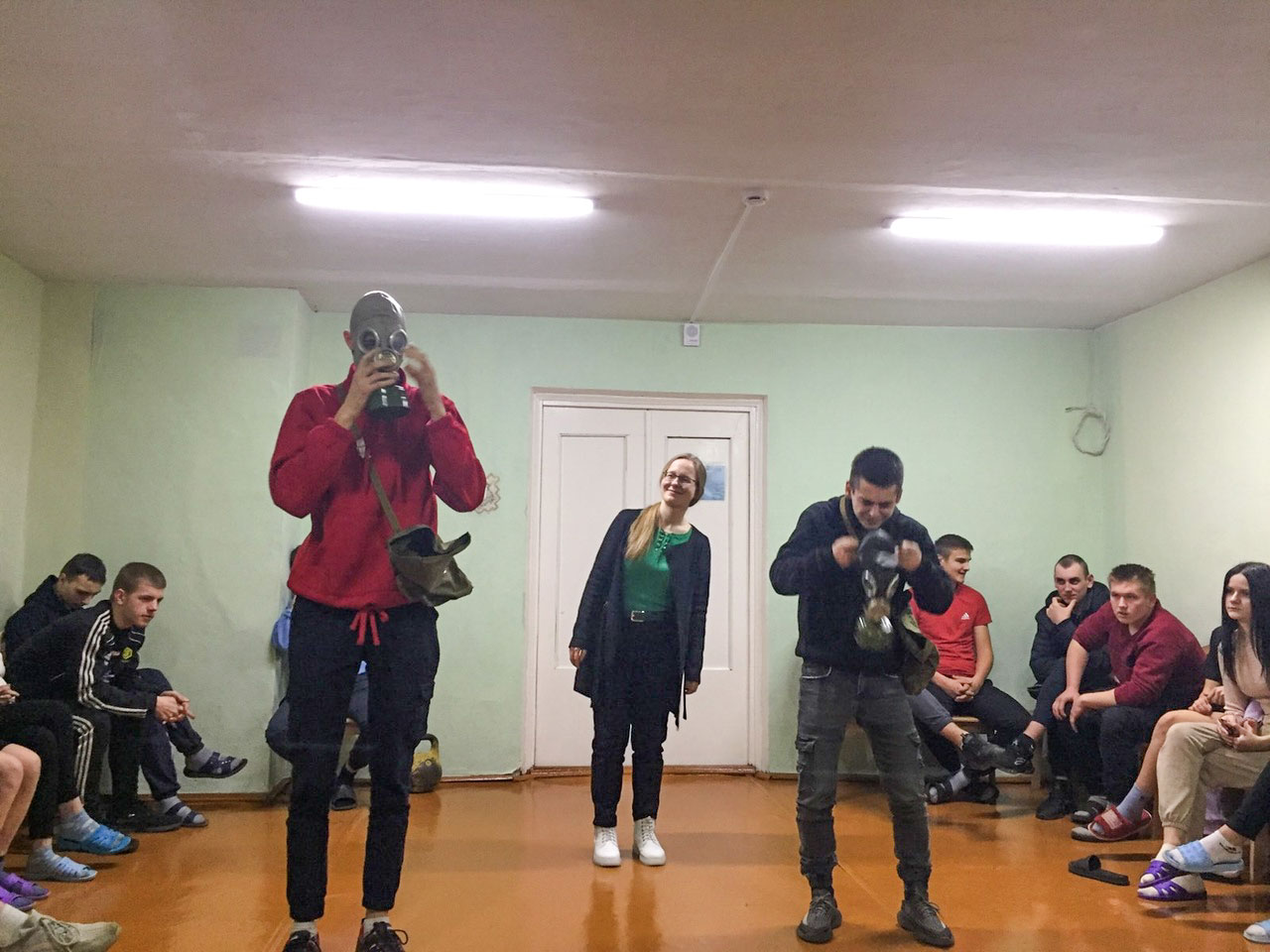 Конкурсно-развлекательная программа, посвящённая Дню защитников Отечества и Вооружённых Сил фото 1