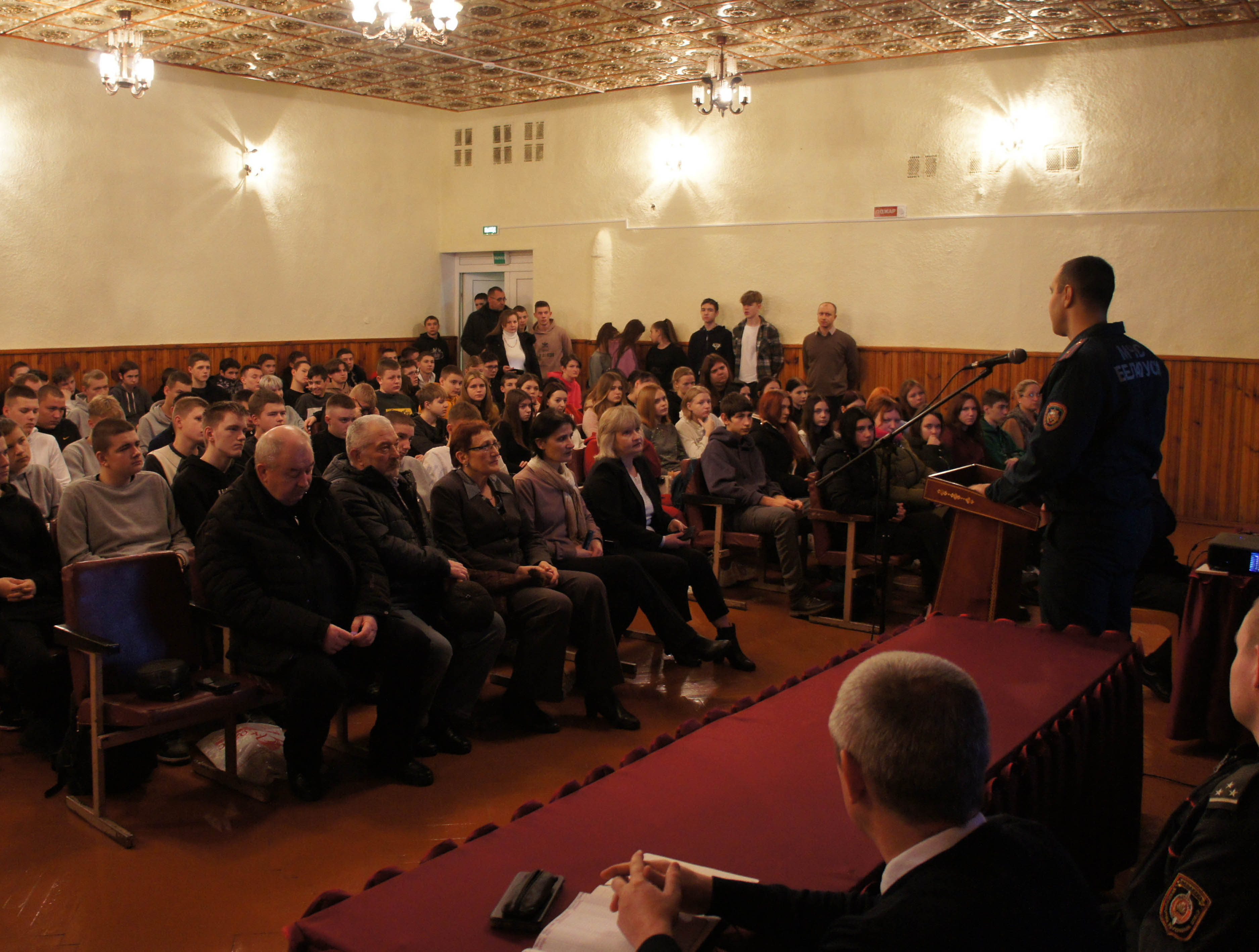 Круглый стол Безопасные зимние каникулы фото 3