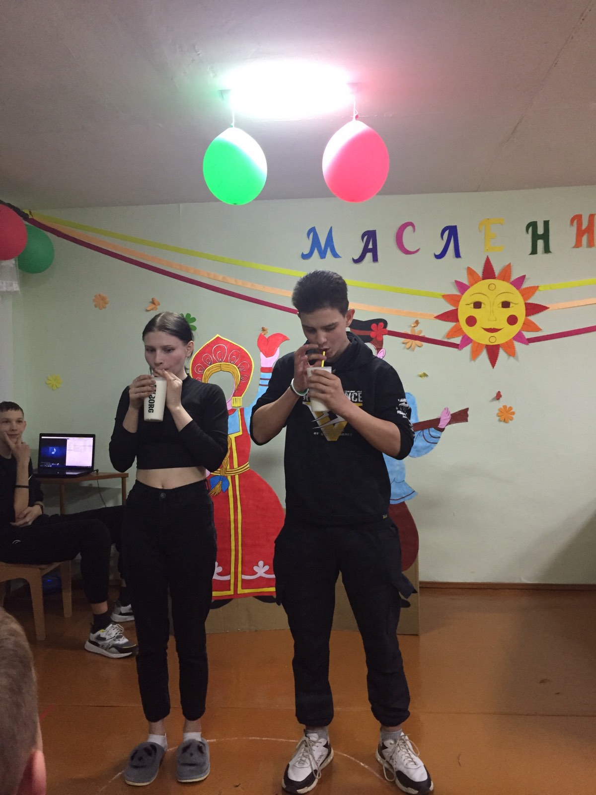 Конкурсно-развлекательная программа, посвящённая Масленице фото 2