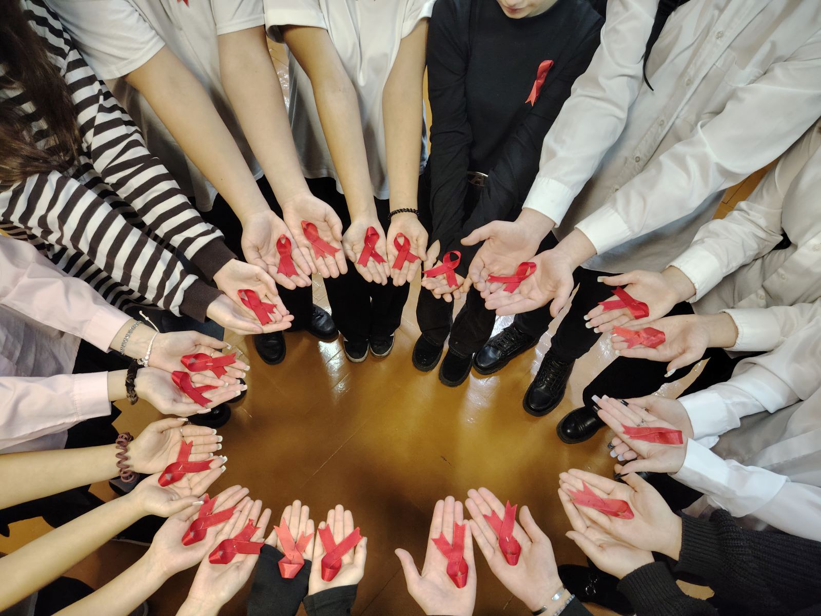 Флэш-моб Вместе против СПИДа фото 2