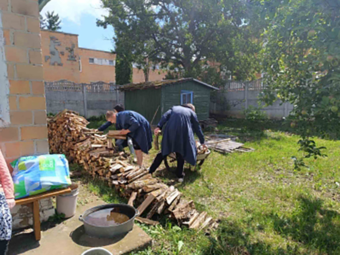 Оказание помощи фото 10