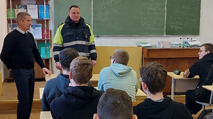 Напоминание об основных правилах поведения на дорогах фото 1