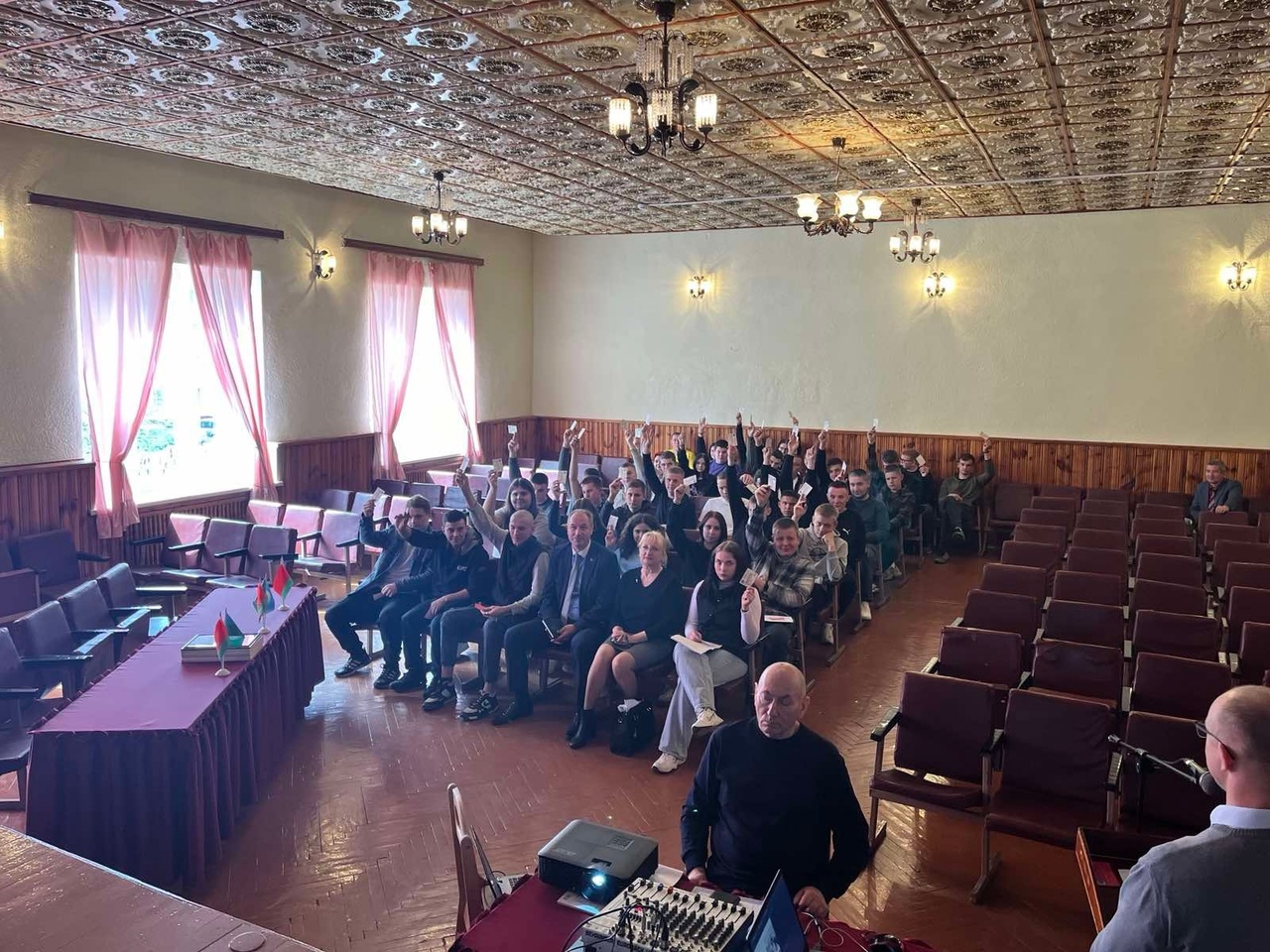 Заседание клуба интересных встреч по теме Здравствуй, человек! фото 3