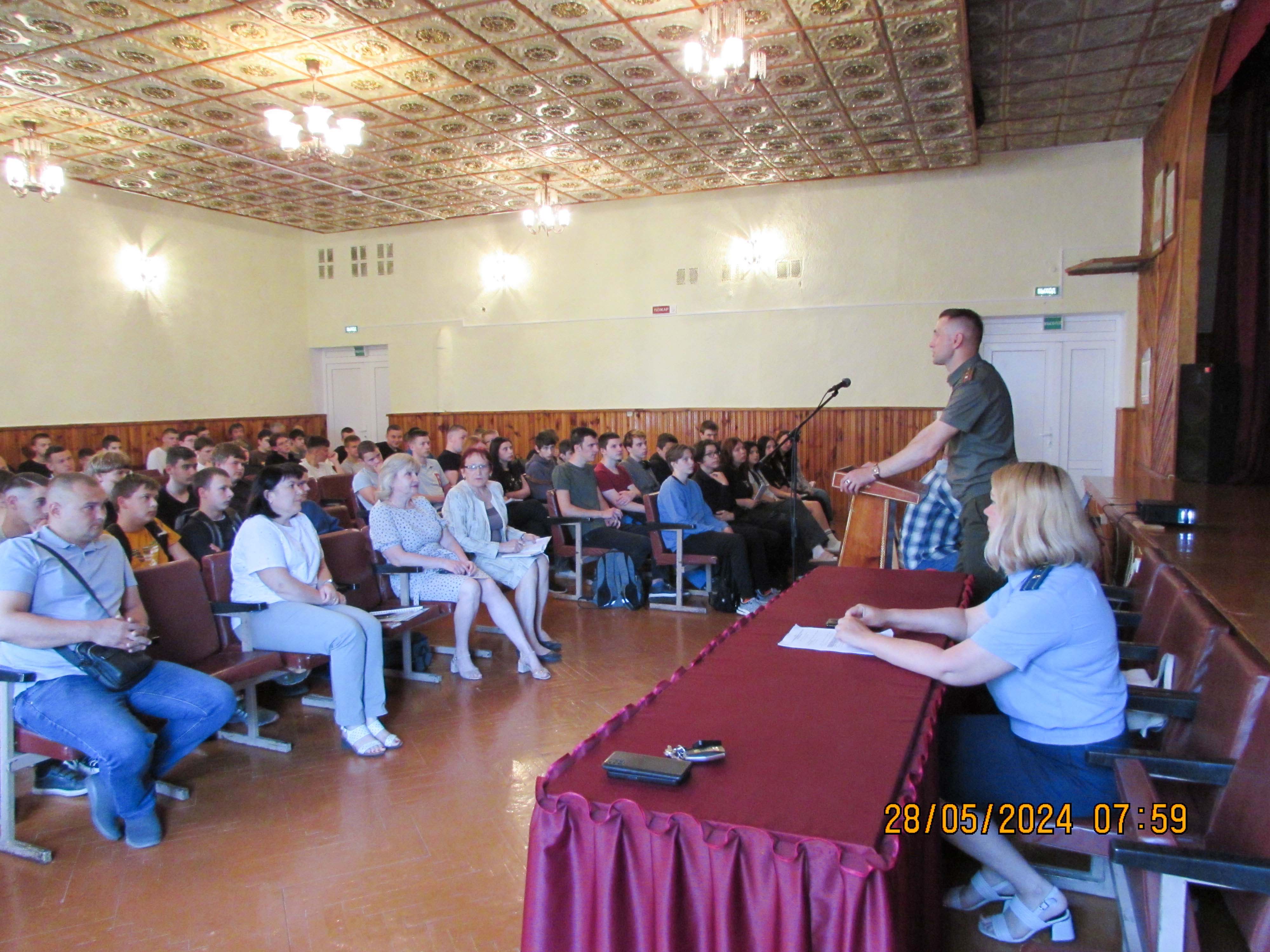 Выступление начальника отделения призыва и старшего помощника прокурора фото 3