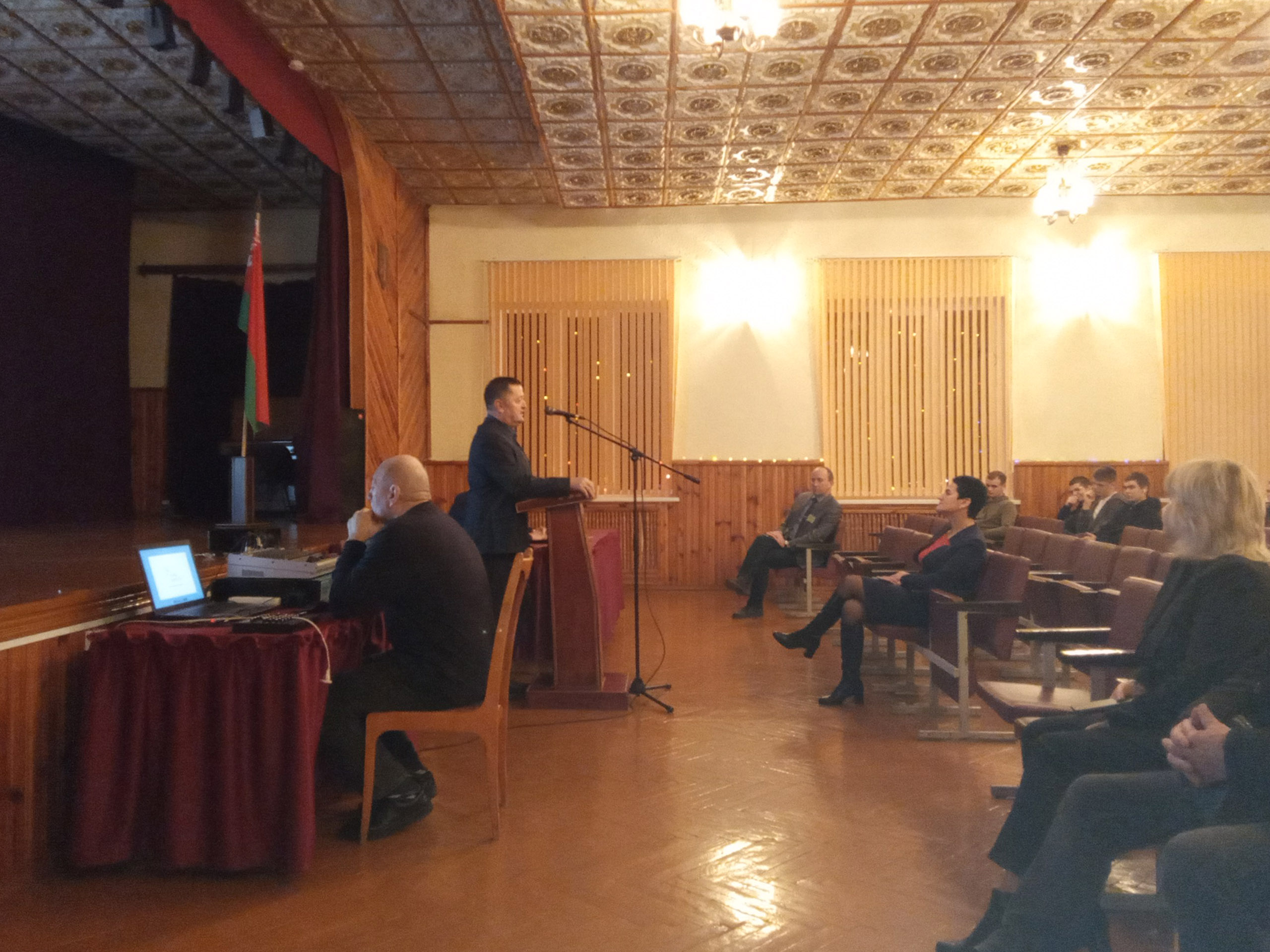 Выступление начальника рынка труда и занятости фото 4