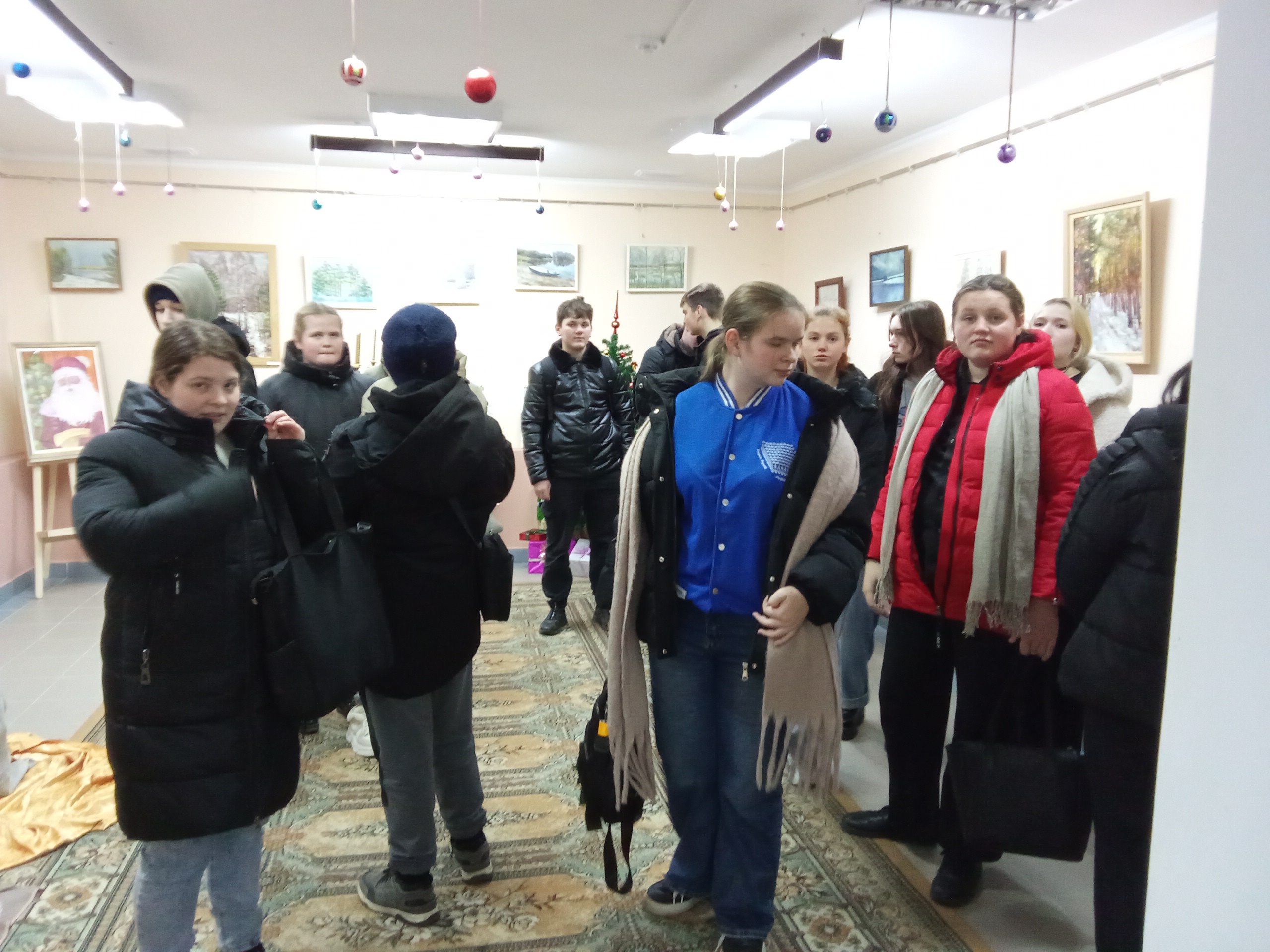 Посещение выставочного зала фото 3