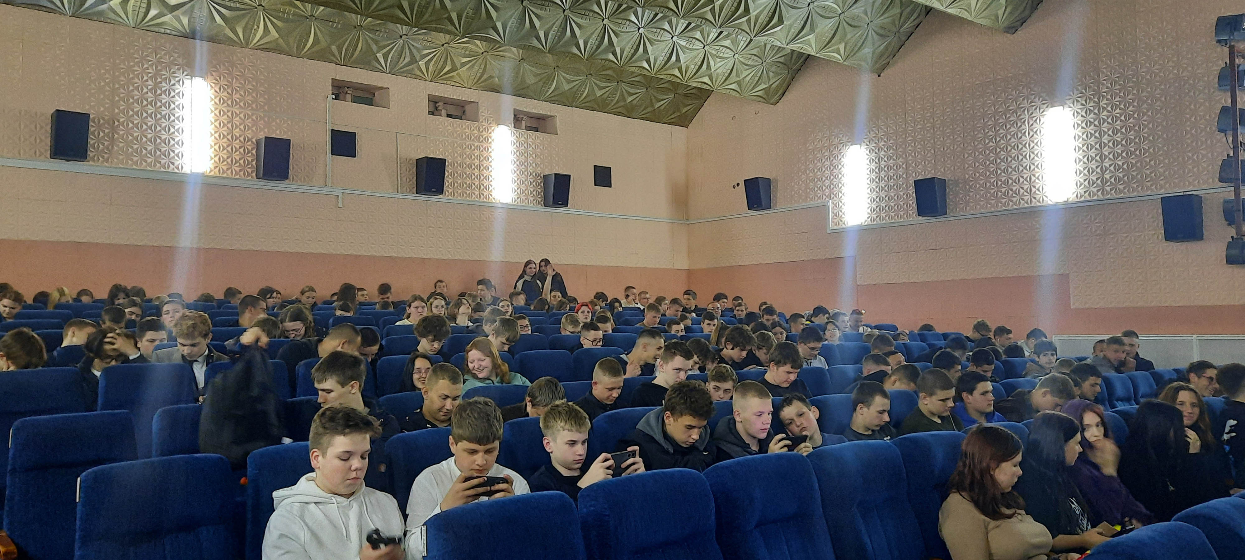 Посещение кинотеатра фото 2