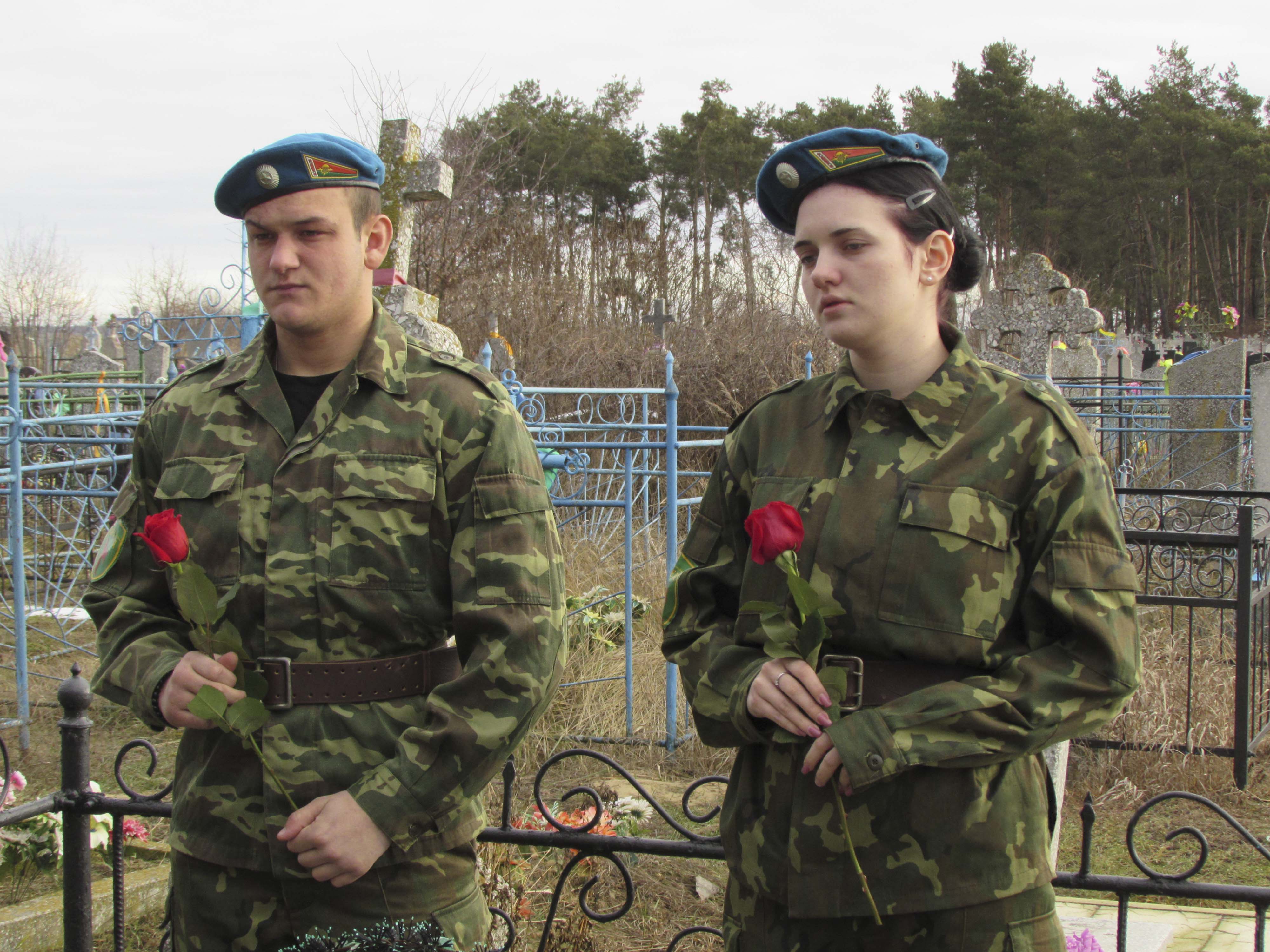 Возложение цветов фото 5