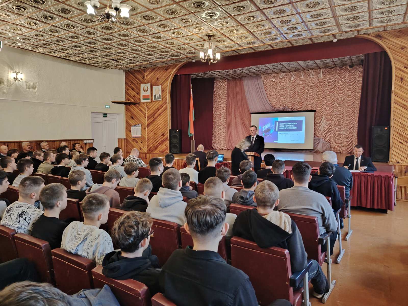 Встреча с первым заместителем председателя облисполкома фото 4