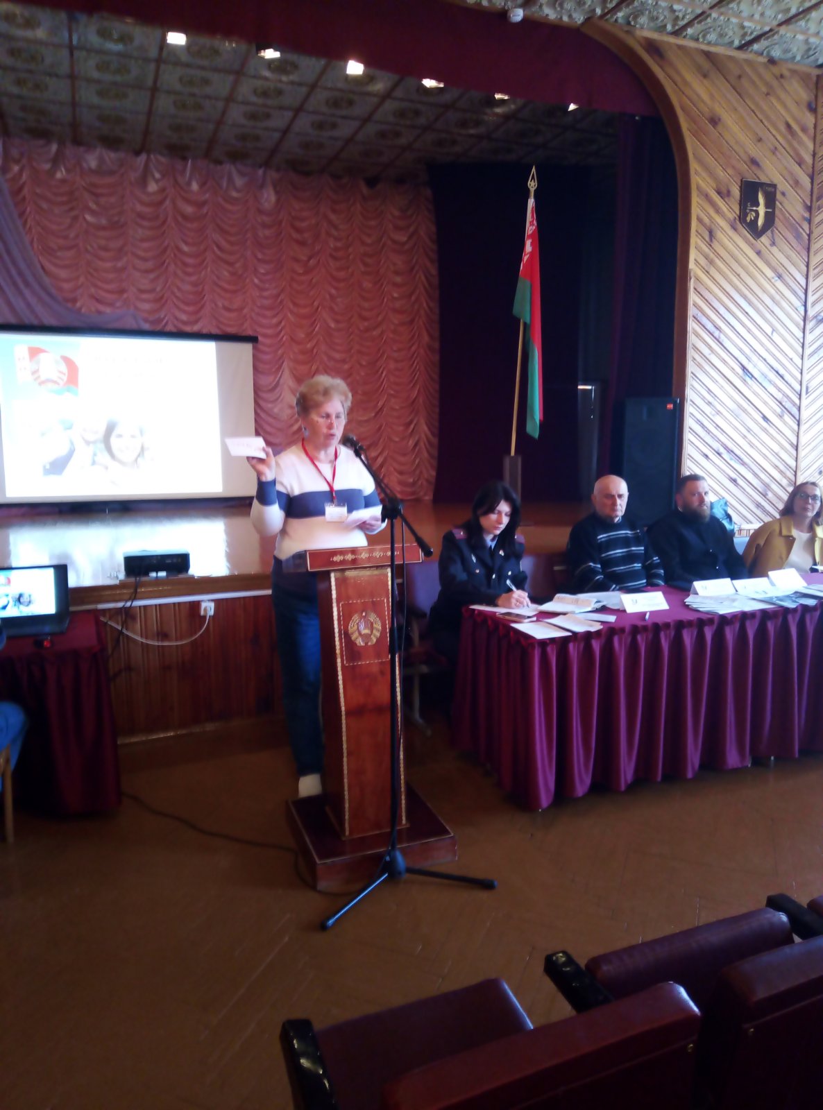 Круглый стол Семья - высочайшая ценность. Материнство и отцовство фото 9