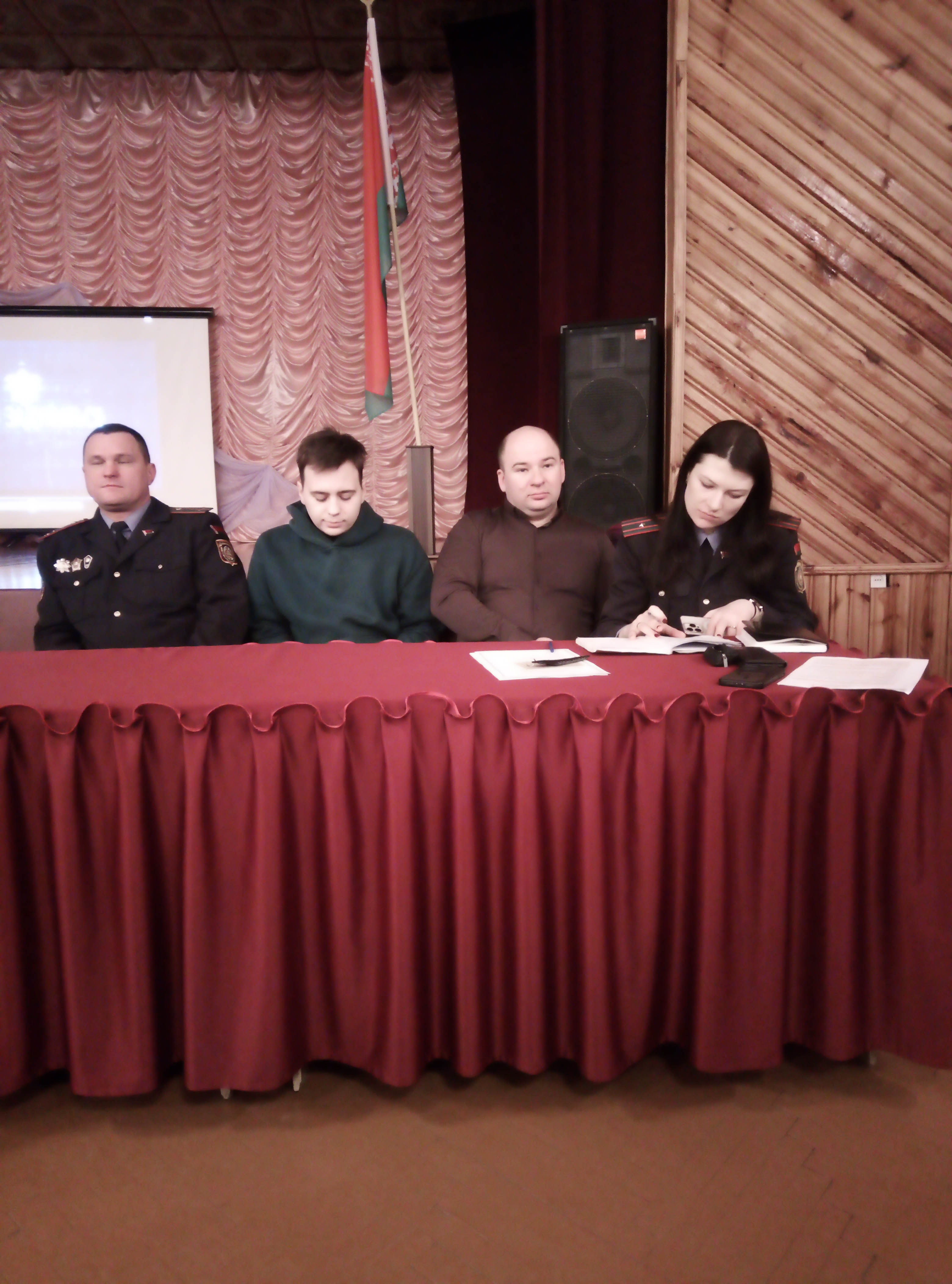 Круглый стол по теме Знать и соблюдать фото 9