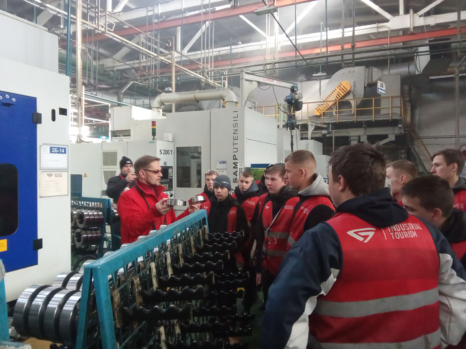 Экскурсия на тракторный завод фото 13