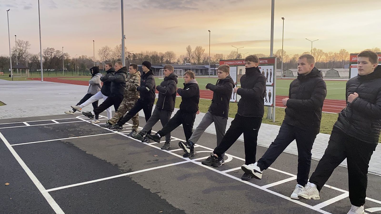 Посещение военно-патриотического центра фото 1