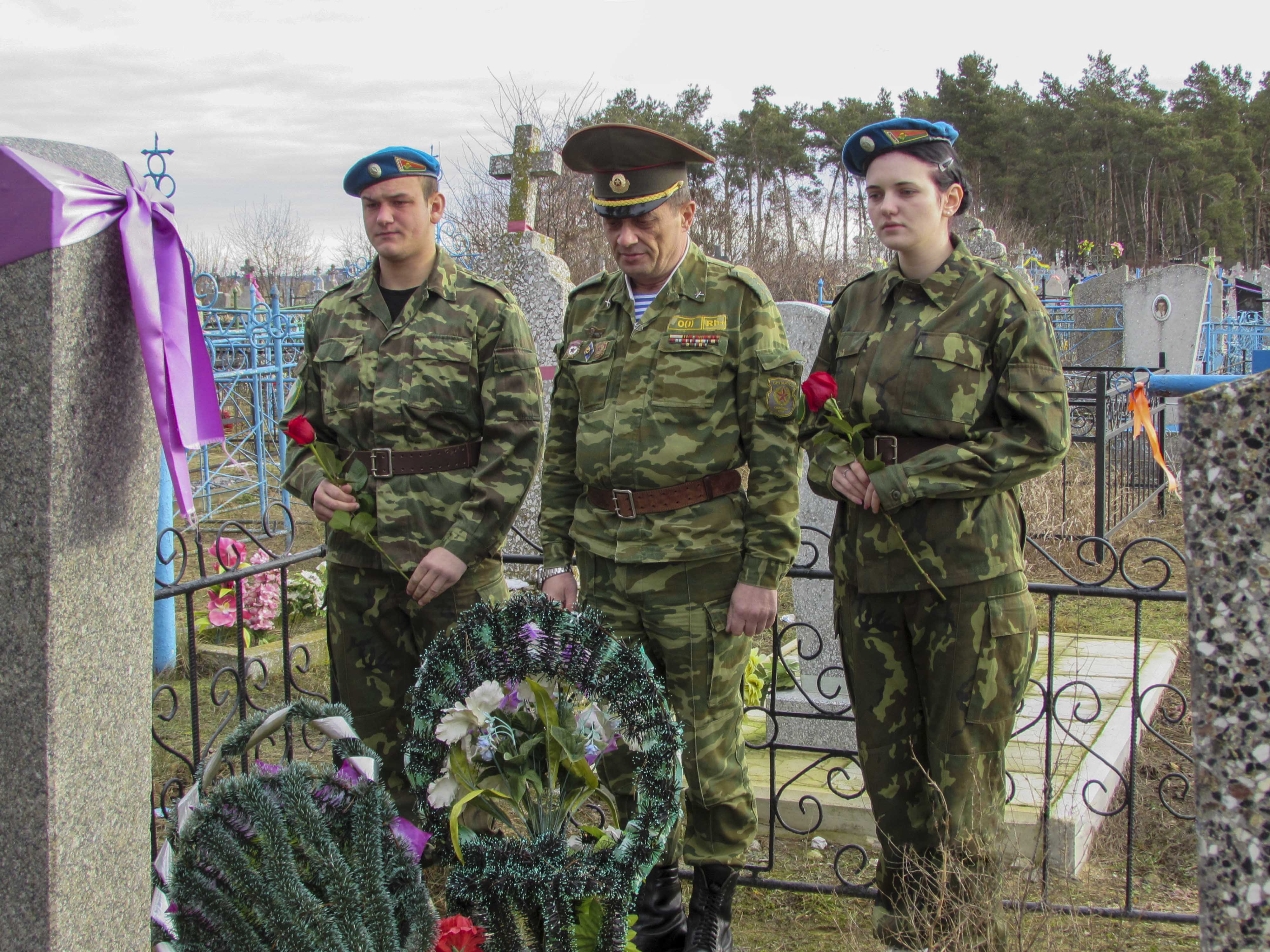 Возложение цветов фото 6