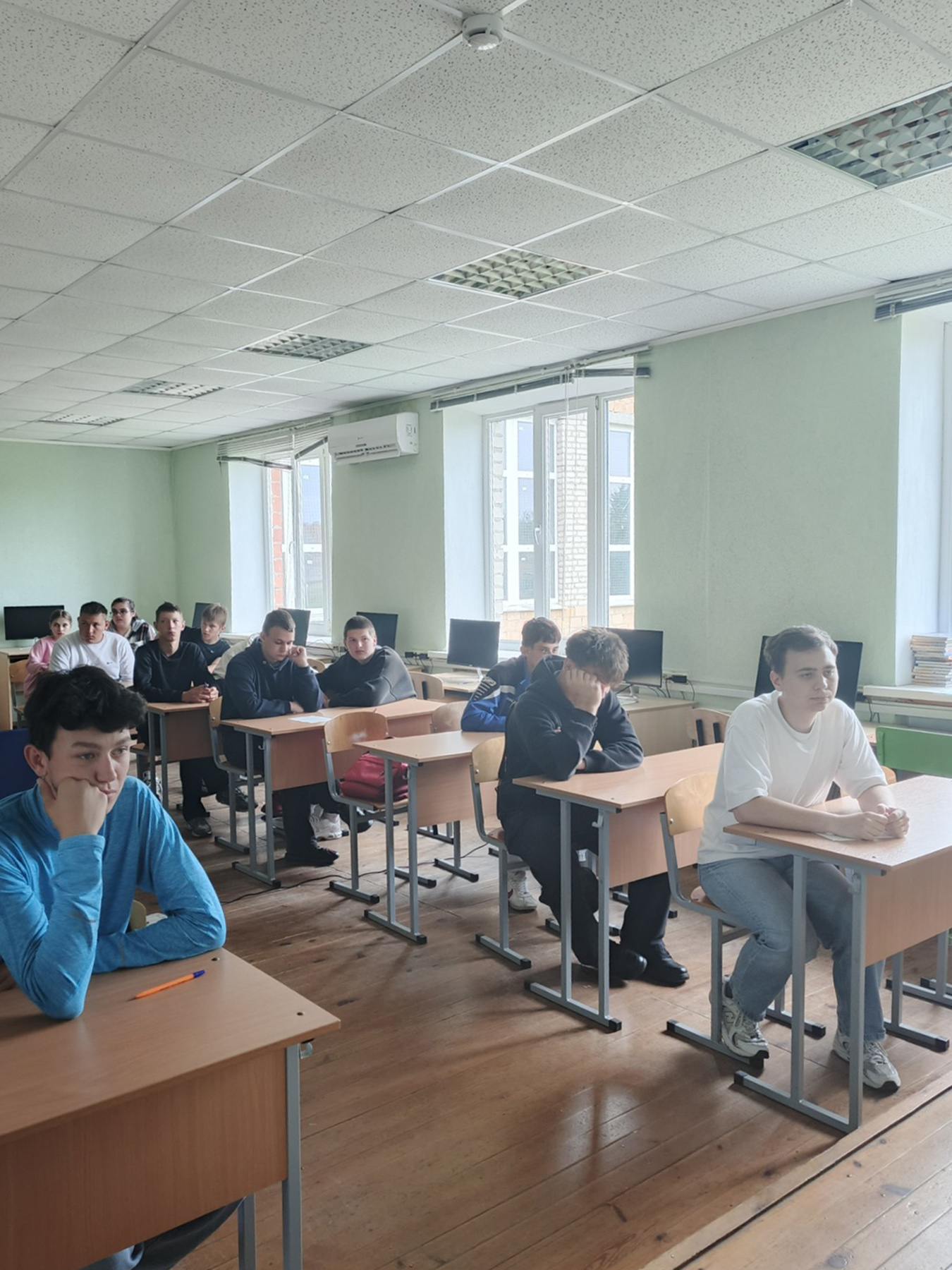 Стрим в форме видеоконференции фото 3