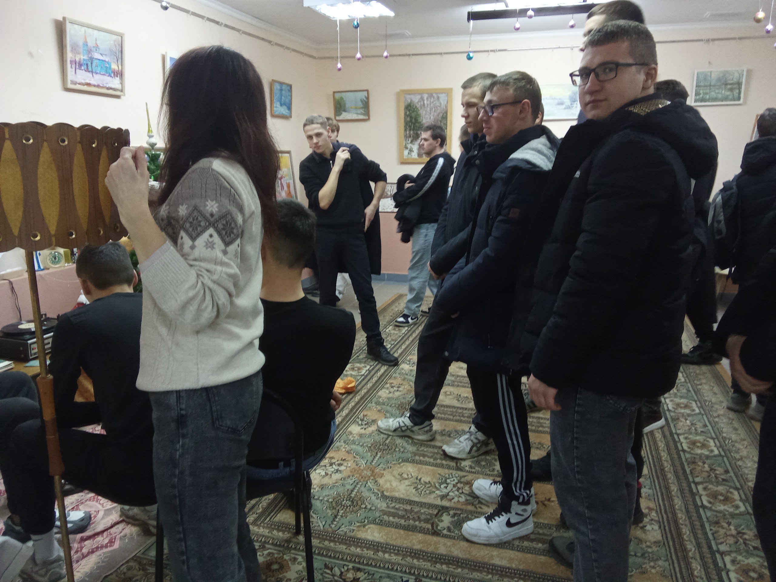 Посещение выставочного зала фото 2